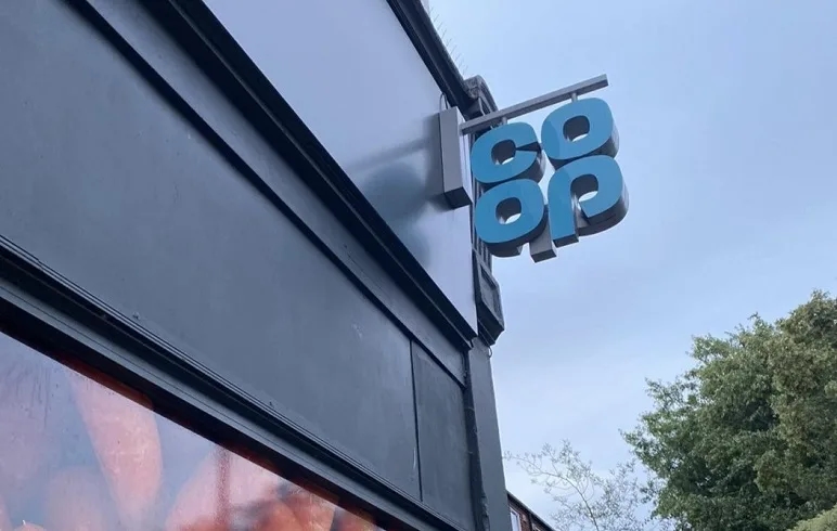 Združeno kraljestvo: Co-op v prvem polletju povečal prodajo za 2,4 %