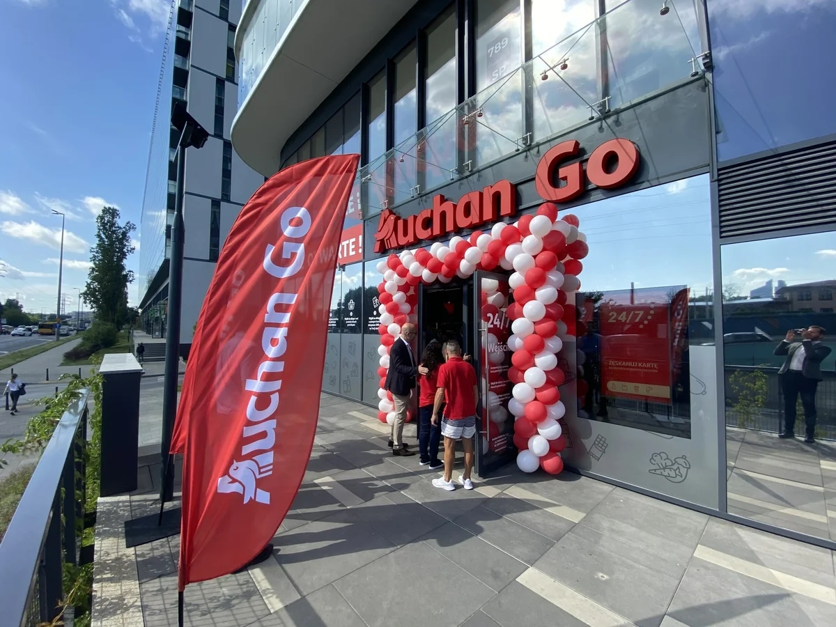 Poljska: Auchan je odprl prvo samopostrežno trgovino