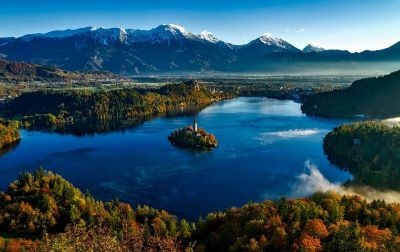 Vlada namenila 356,9 milijona evrov za turistične bone