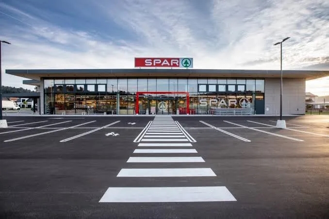 Spar na  mariborskem Pobrežju uvaja časovno omejeno brezplačno parkiranje
