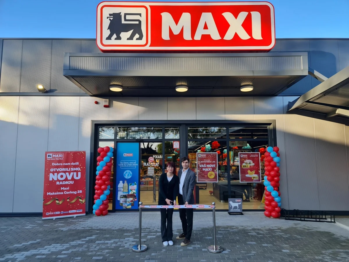 Srbija: Nova supermarketa Maxi v Paraćinu in Somborju