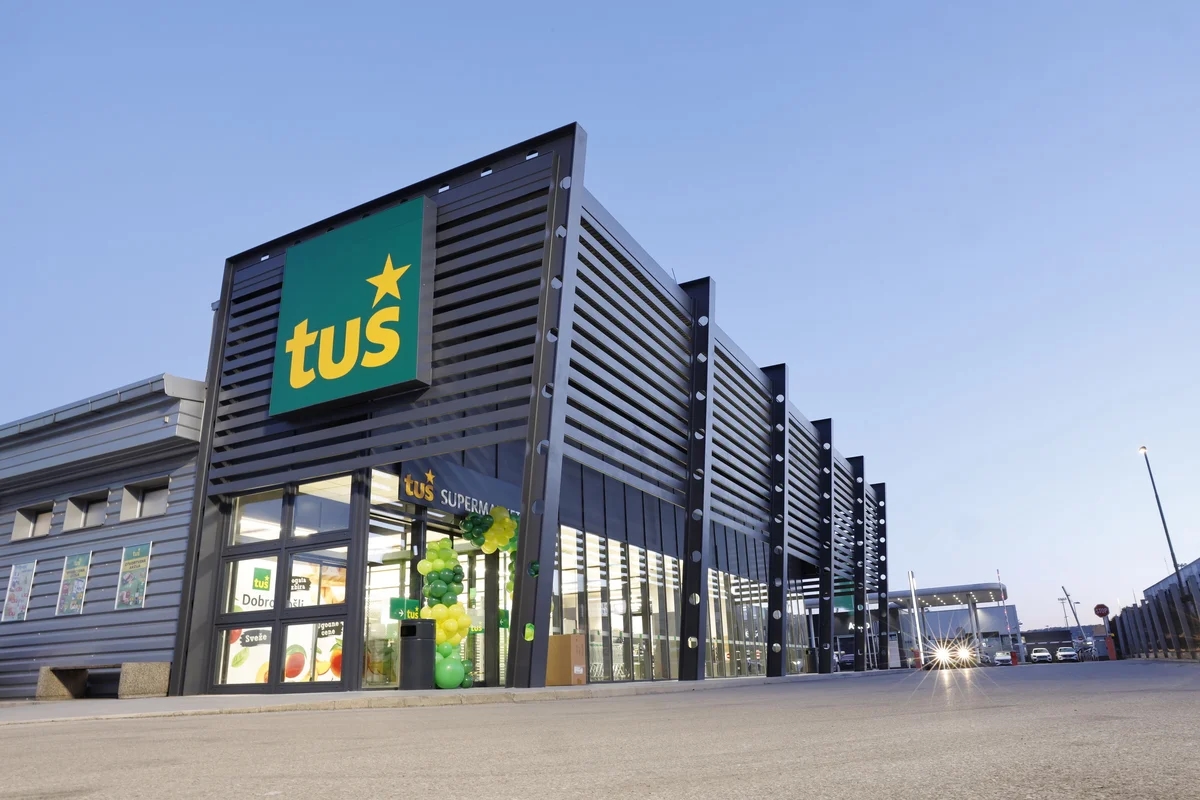 Tuš je danes v Kopru odprl nov supermarket