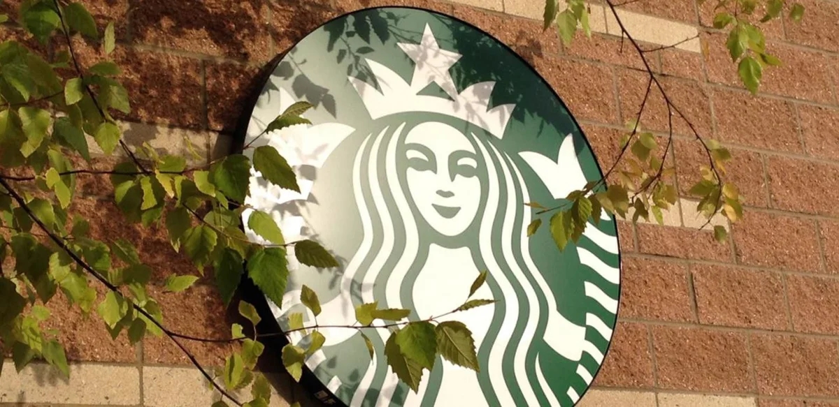 Azija: DFI Retail za približno 299 milijonov EUR prevzema več kot 1.100 kavarn Starbucks