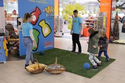  Tona Šumijevih bonbonov Šumijem za vse otroke (VIDEO)