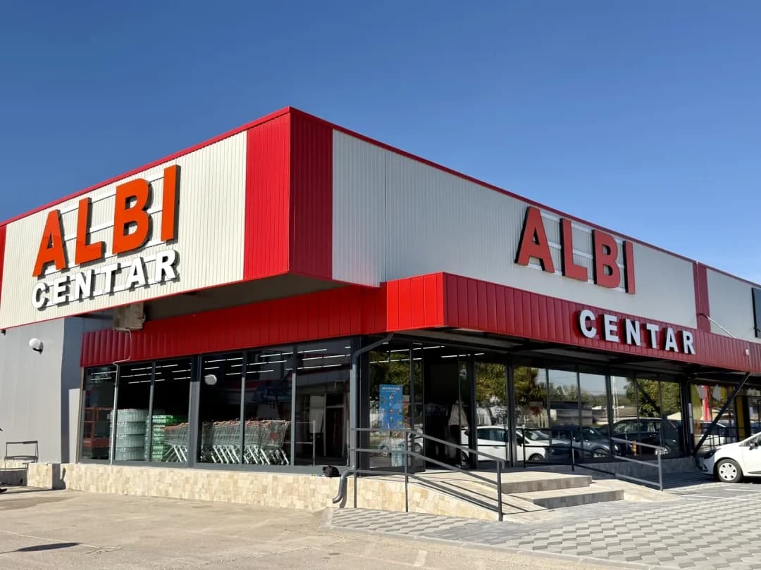 Srbija: Albi odprl trgovino v Čačku