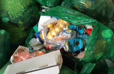 Gospodinjstva lani pridelala manj komunalnih odpadkov