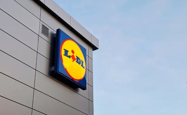 Italija: Lidl v Trstu odprl novo trgovino na območju nekdanje tovarne
