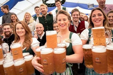 Nemčija: Cene piva na letošnjem Oktoberfestu petkrat višje kot leta 1985