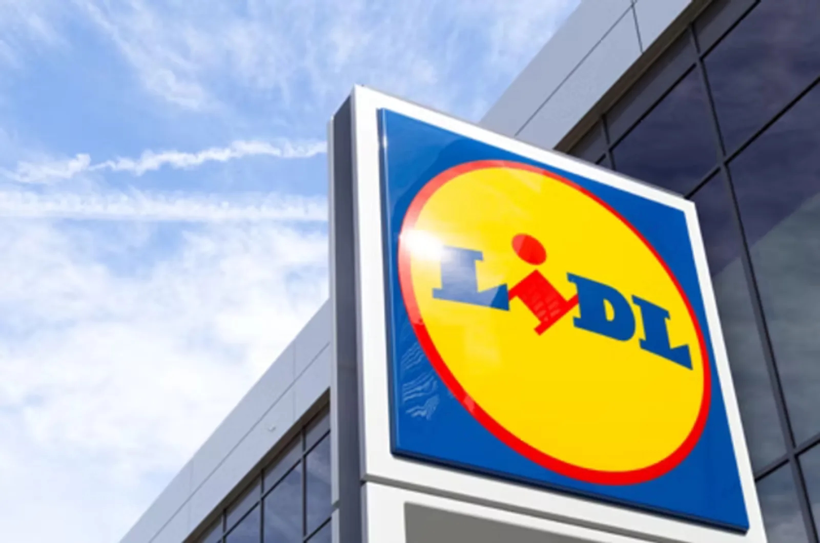 Madžarska: Lidl odprl največji logistični center doslej
