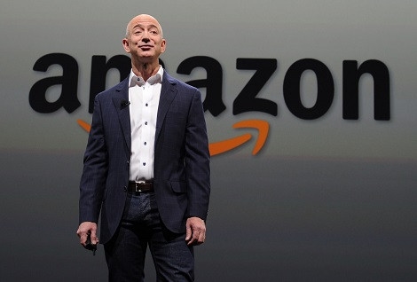 Amazon med pandemijo nadaljuje z rekordnimi dobički