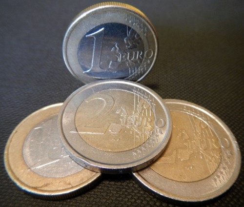 GZS:"Dolžniška zavora bo znižala gospodarsko rast"