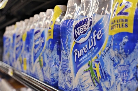 Švica: Nestle v tretjem četrtletju povečal prihodke in ohranil celoletno napoved