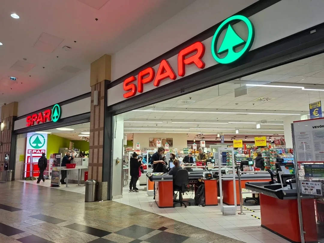 Poslovanje Spar Slovenija v letu 2025, rast prihodkov nad trgom in krepitev tržnega deleža